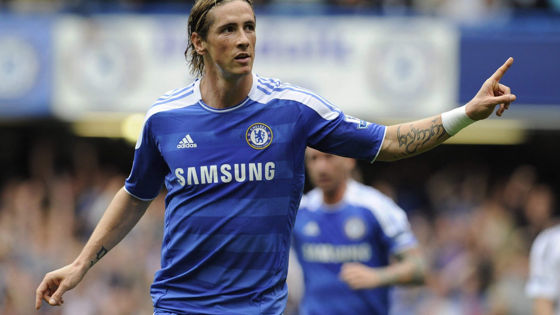 莱斯特城新援表现出色,提升球队实力,莱斯特城30年老球迷